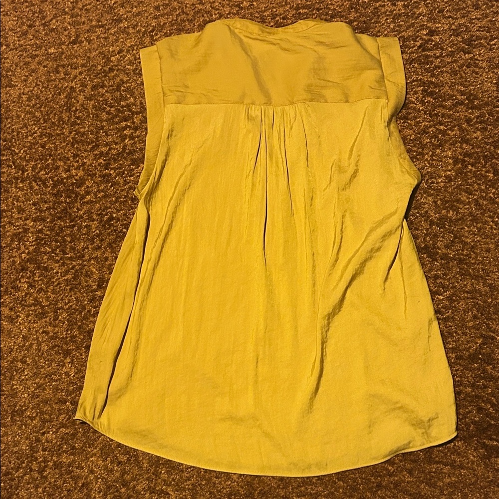 Chic Mustard Sleeveless Blouse - Picture 5 of 5